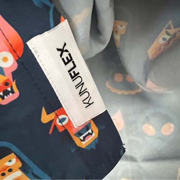 RSVLTS Supernatural Tales from the Cryptids Graphic Button Down Shirt NEW XS - Picture 10 of 13